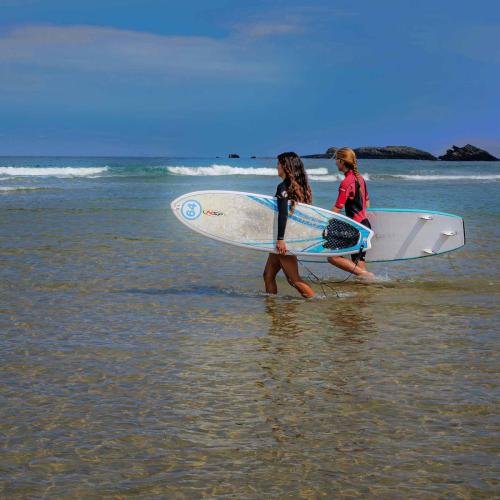 Julia & Saskia in Biarritz